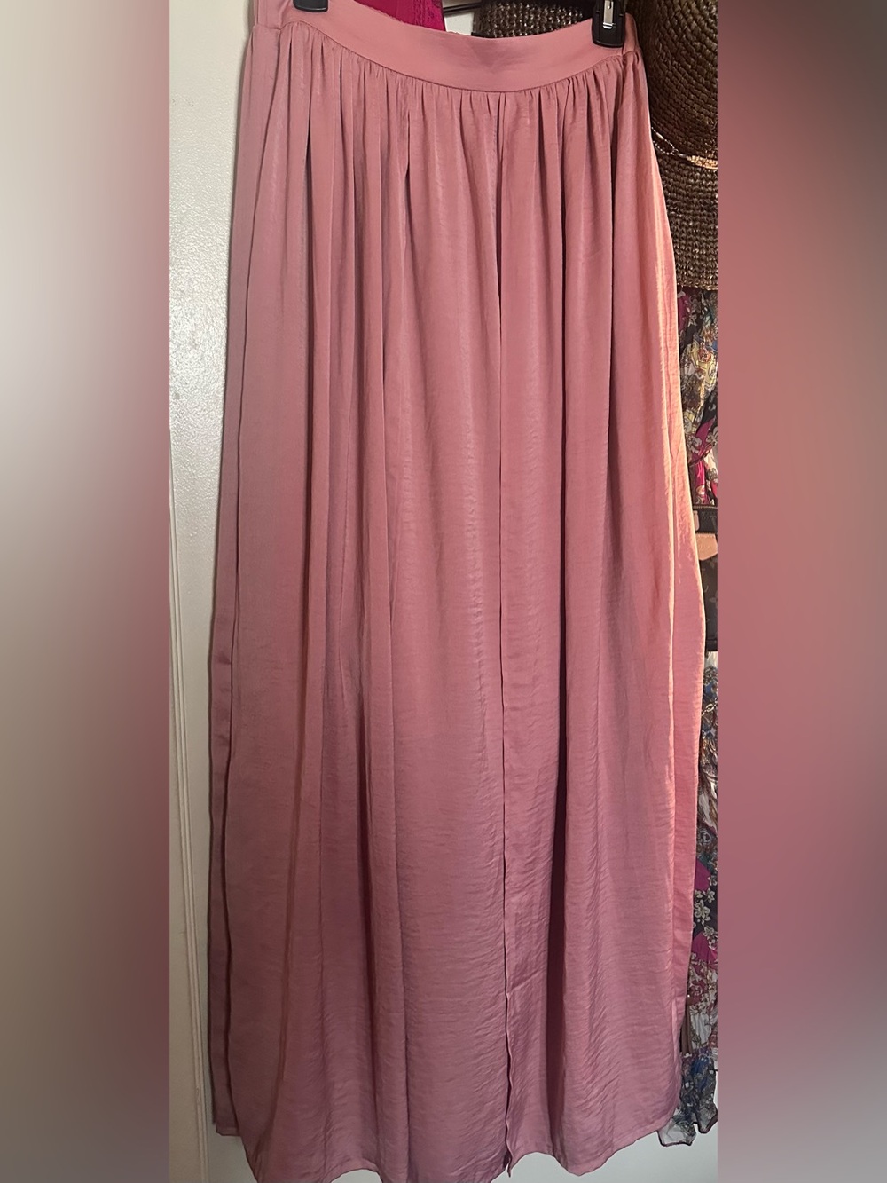Forever 21 Mauve Pink Maxi Skirt - Flowing Pleated Design - Picture 3 of 5